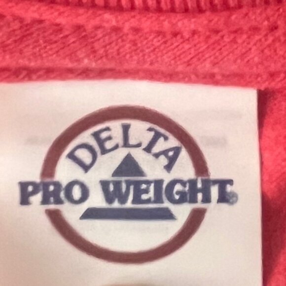 Delta Graphic Tshirt I Turn Grills On Mens XL Red Summer Funny - Picture 4 of 6